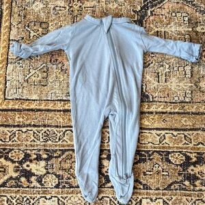 Kyte baby slate Footed Zipper One-Piece Sleeper (premie)